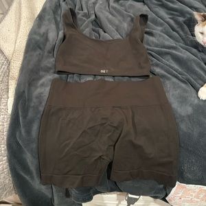 Set active brown set